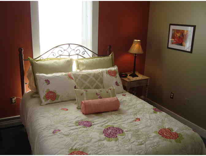 Vermont - Two-Night Stay for Two in Beautiful Bristol - Photo 2
