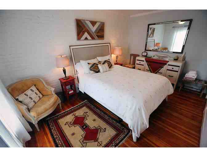 Hudson Valley (Saugerties, NY) Two-Night Stay in 3BR Apartment