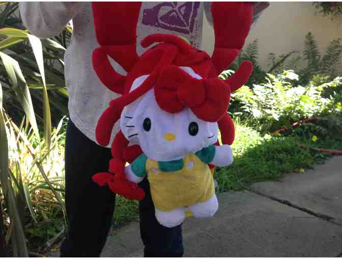 Hello Kitty Reversible Plush Lobster Kit