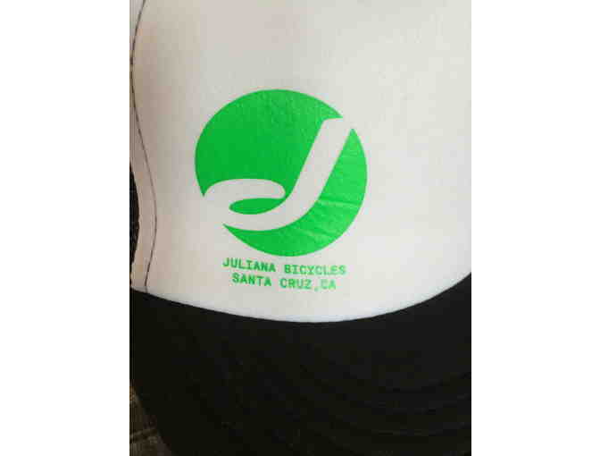 Juliana Bicycles Size Medium T-Shirt & Snap Back Hat