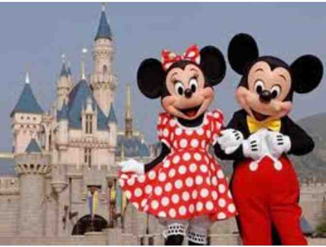 Disneyland/California Adventures 4 One-Day Park Hopper Tickets