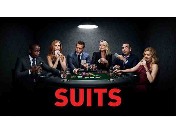 SUITS Fan Gift Pack