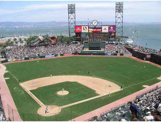 SF Giants Tickets AND Access to the Gotham Club!