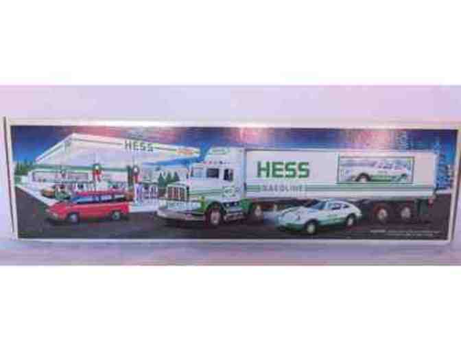Hess Gasoline 18 Wheeler and Racer (1992)