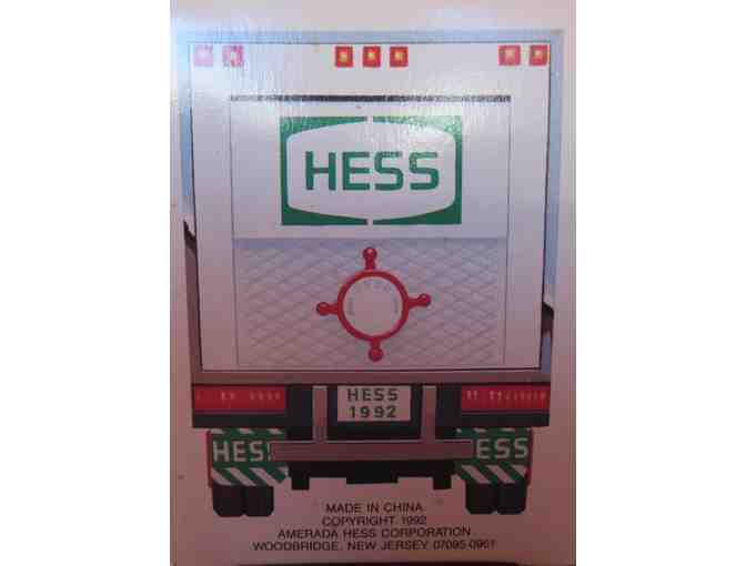 Hess Gasoline 18 Wheeler and Racer (1992)