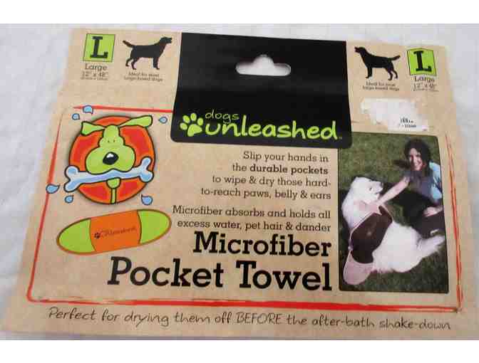 John Paul Pet Bath Time with Microfiber Pocket Towel