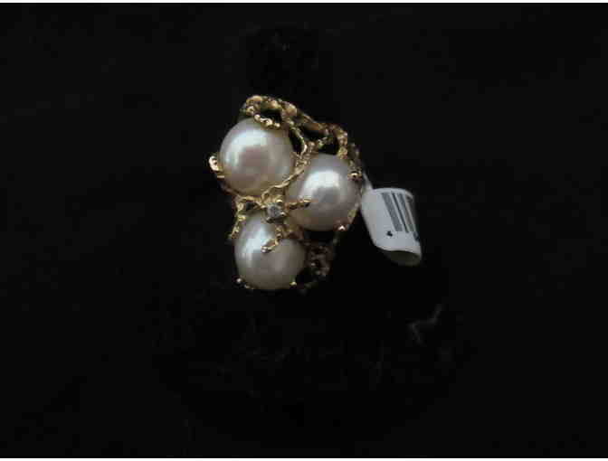 Pearl Ring in 10K Yellow Gold Setting - Size 7