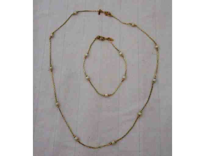 Fresh Water Pearl Gold Necklace and Bracelet