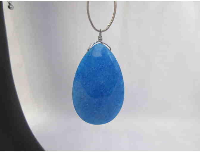 Blue Stone Pendant on Silvertone Necklace