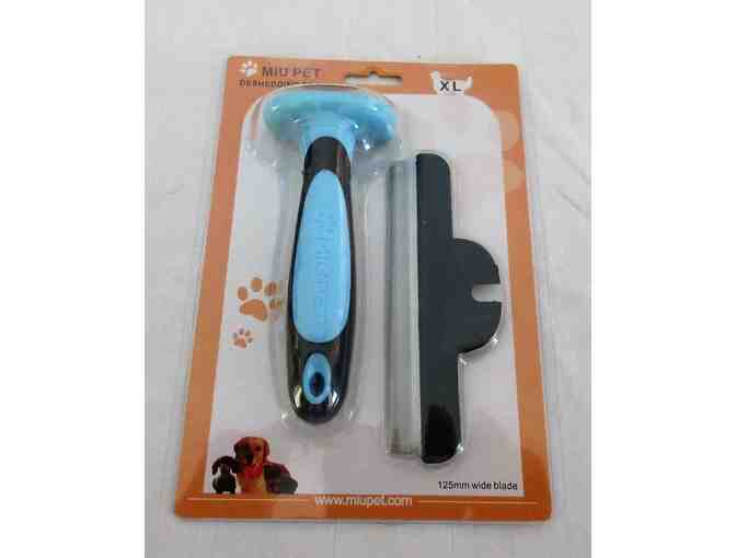 Pet Grooming Gloves and Deshedding Tool/Grooming Brush