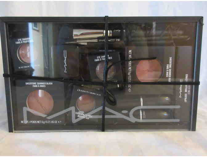 MAC Cosmetic Set
