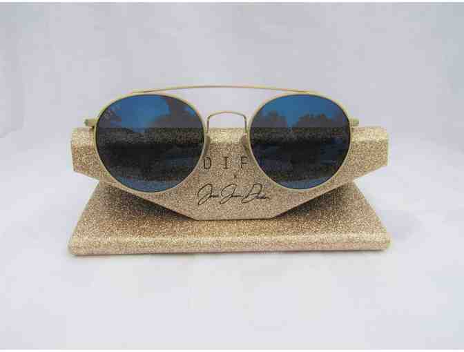 Jessie James Decker/DIFF Sunglasses