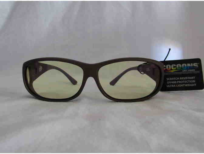 Cocoons Sunwear - Designed To Wear Over Prescription Glasses - Mini Slim Low Vision - Photo 2