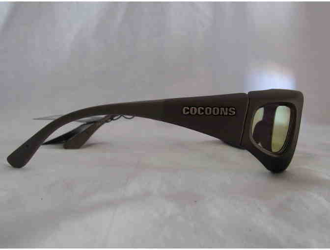Cocoons Sunwear - Designed To Wear Over Prescription Glasses - Mini Slim Low Vision - Photo 3