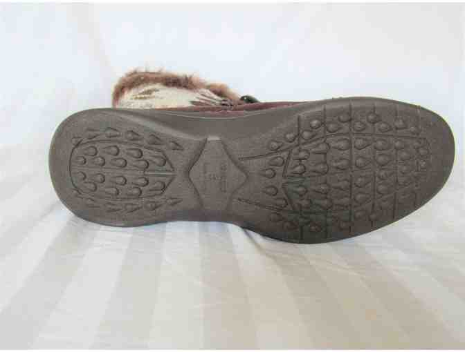 Brown Gwen Boot Women, Size 8 by Muk Luks