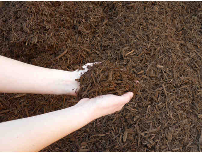 5 yards of Colored Mulch Delivered!