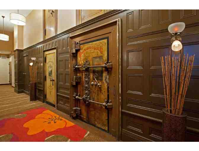 Milwaukee Downtown - Hilton Garden Inn Overnight Stay and Breakfast for Two