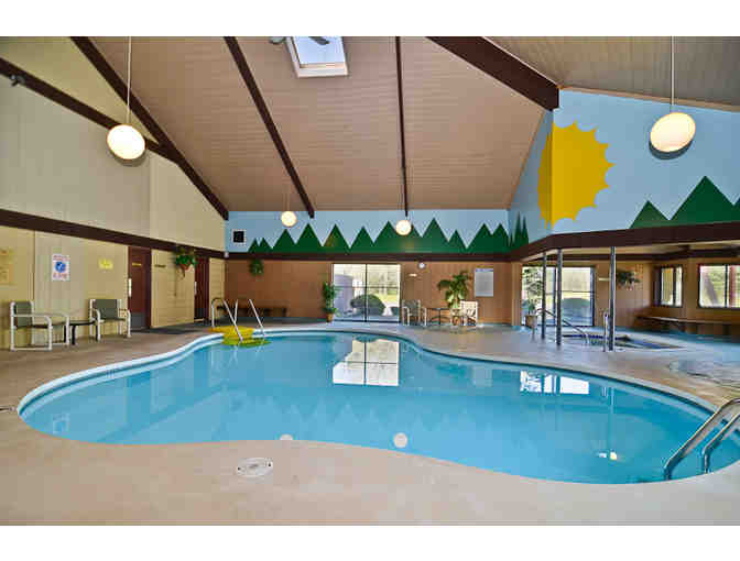 Black River Falls - Two Night Stay at the Best Western Arrowhead Lodge & Suites