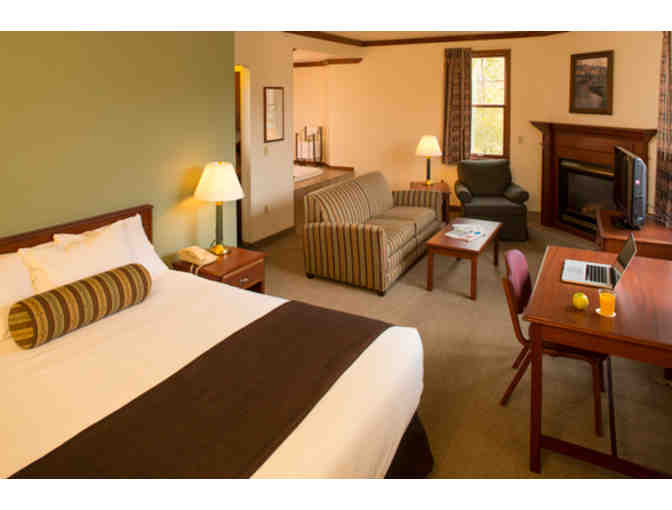 De Pere/Green Bay - Romance Package for a One Night Stay at the Kress Inn