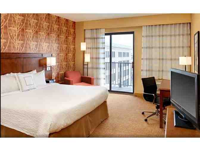 Milwaukee - One Night Stay and Breakfast for Two at the Courtyard Milwaukee Downtown