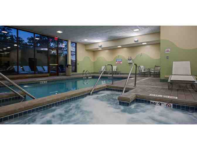 Milwaukee/Wauwatosa - One Night Stay with Breakfast for Two at Crowne Plaza Milwaukee West
