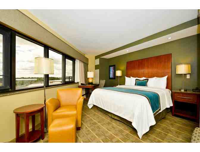 Oshkosh -Overnight stay at Best Western Premier in a Corner King Room w/$25 dinner voucher