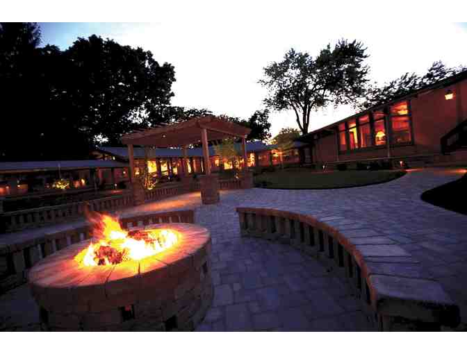 Delavan - Geneva Lakes Overnight & Golf Getaway at Lake Lawn Resort