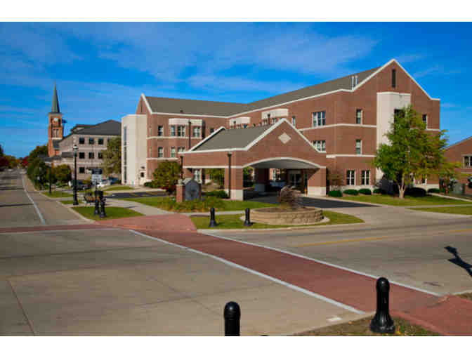 De Pere/Green Bay | Romance Package for One Night at Kress Inn