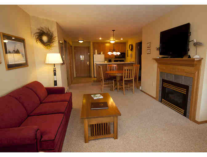 Door County | One Night in a Waterfront Suite at Westwood Shores Waterfront Resort