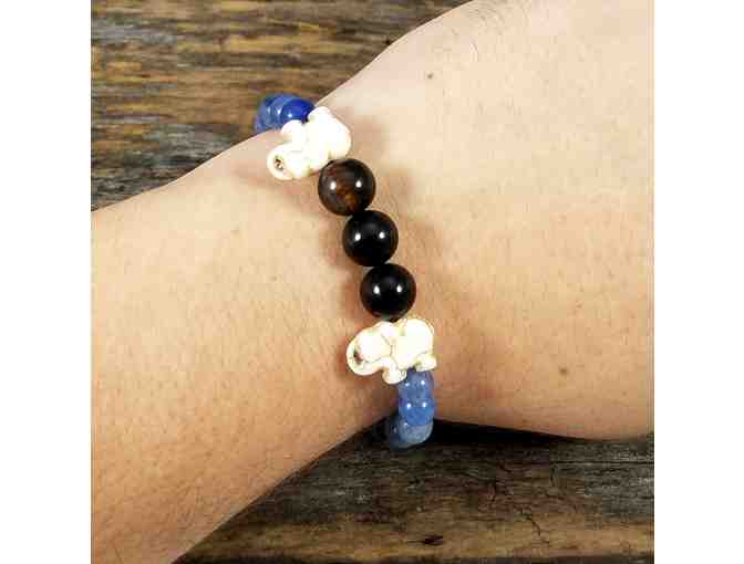 Blue Aventurine and Black Agate Gemstone Bracelet with Stone Elephants