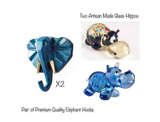 2 Artisan Glass Hippos and 2 Decorative Resin Elephant Hooks - Photo 1