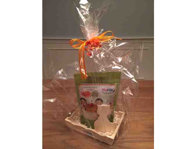 Organic Gourmet Pancake Basket and Art Set from Nu3Kidz - Carrots & Quinoa