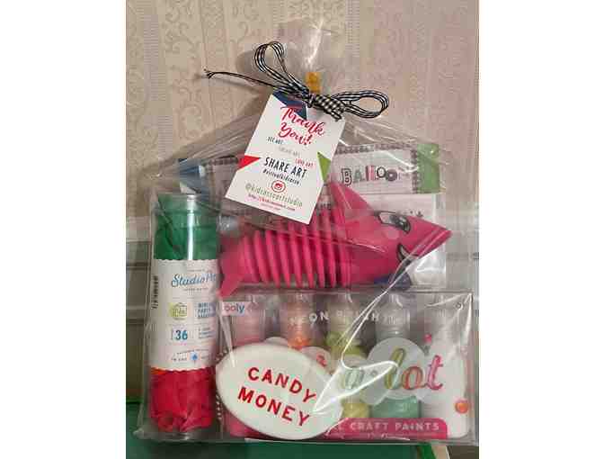 Kidcasso - Gift Basket with $25 gift card