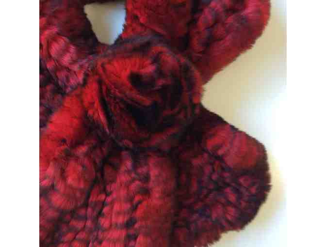 Dyed Red Knitted Rex Rosette Scarf