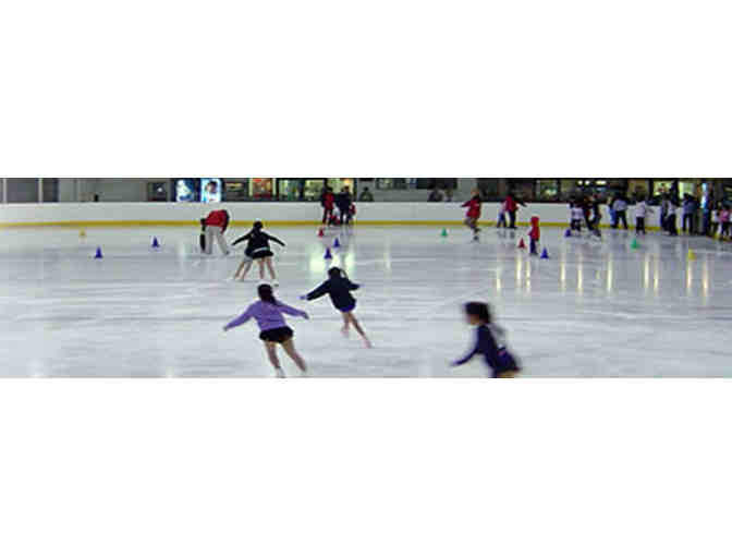 Pickwick Ice - 4 Admission and Skate Rental Passes