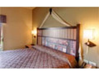 African Queen Suite And Water Park Fun In Sandusky, Ohio