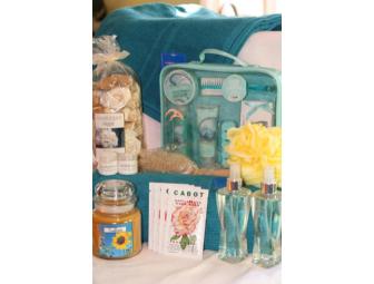Luxurious Day at the Spa Gift Basket