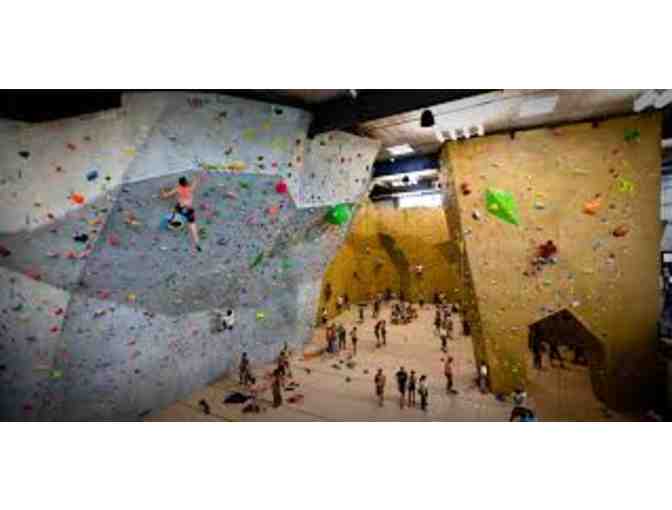 4 Day Passes to Boulders Climbing Gym