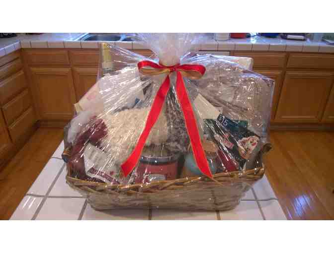 Pamper Mom Basket