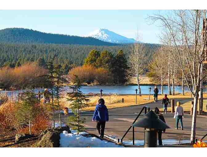 Corona Creek First Grade Basket - Sun River Getaway