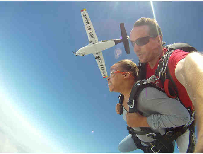 Skydive Santa Barbara: $100 Off a Tandem Skydive