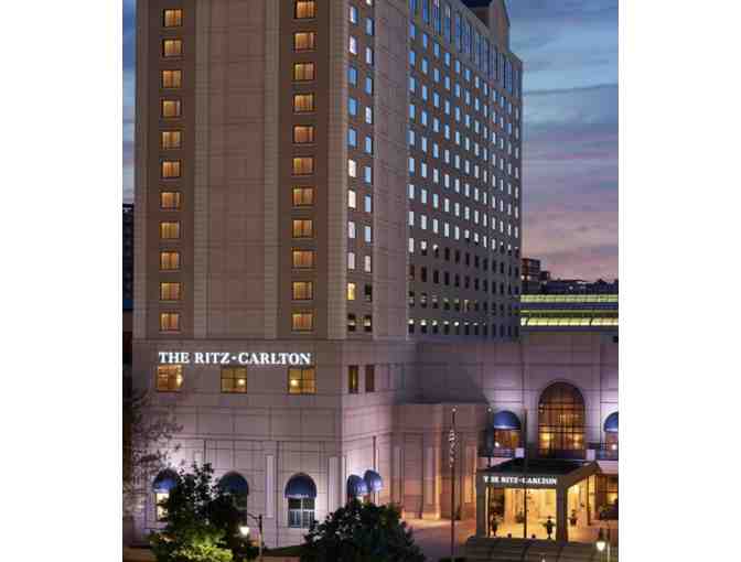 A Ritzy Night at the Ritz Carlton - Pentagon City! - Photo 3