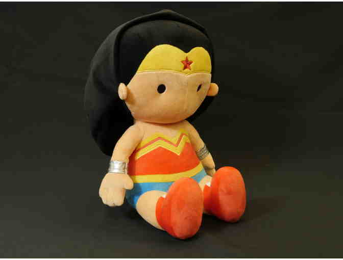 WONDER WOMAN & BATGIRL