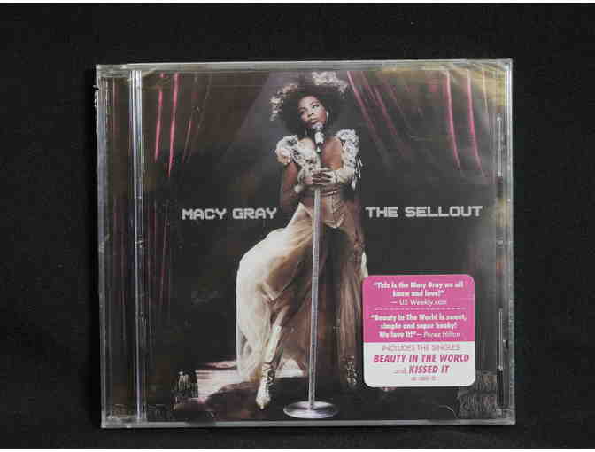 THE GRAMMY MUSEUM: FEEL THE POWER OF MUSIC