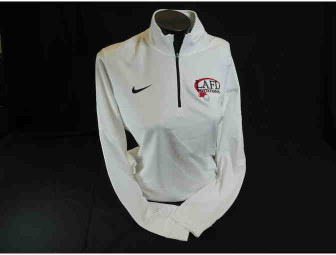 RED HOT FASHION: WOMEN'S SIZE LARGE