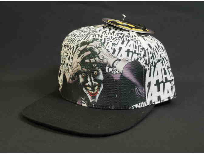 GO WITH A SMILE: DC COMICS JOKER COLLECTION