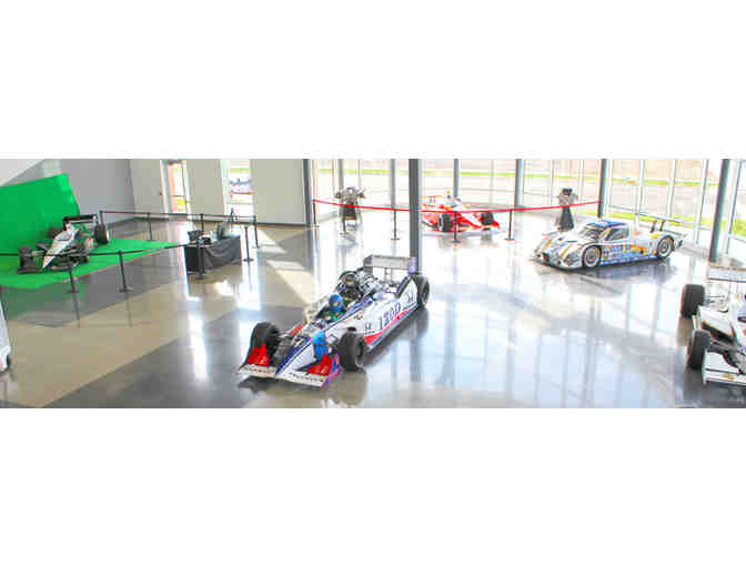 INDIANAPOLIS CITYSCAPE ESCAPE