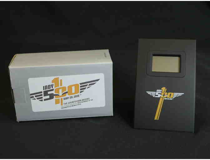 INDIANAPOLIS CITYSCAPE ESCAPE