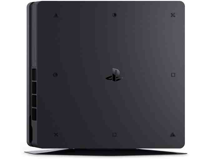 PLAYSTATION 4: FORTNITE BUNDLE GAME PACKAGE