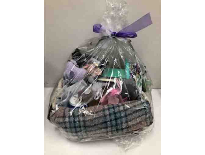 Paper Store - Beautiful Basket filled with goodies - $250 value - Photo 1